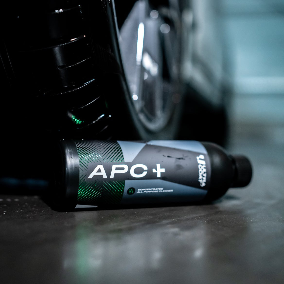 ULTRACOAT APC+ – all-purpose cleaner for vehicle interiors and exterior surfaces