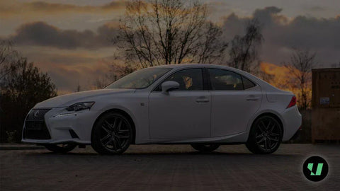 10 tips on how to photograph a car to make it look beautiful
